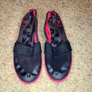 Under Armour Women's Black and Pink Sneakers